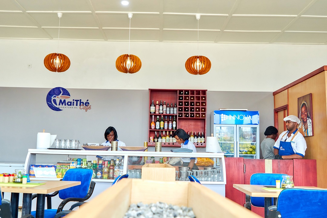 LES ESPACES MAITHE CAFE
